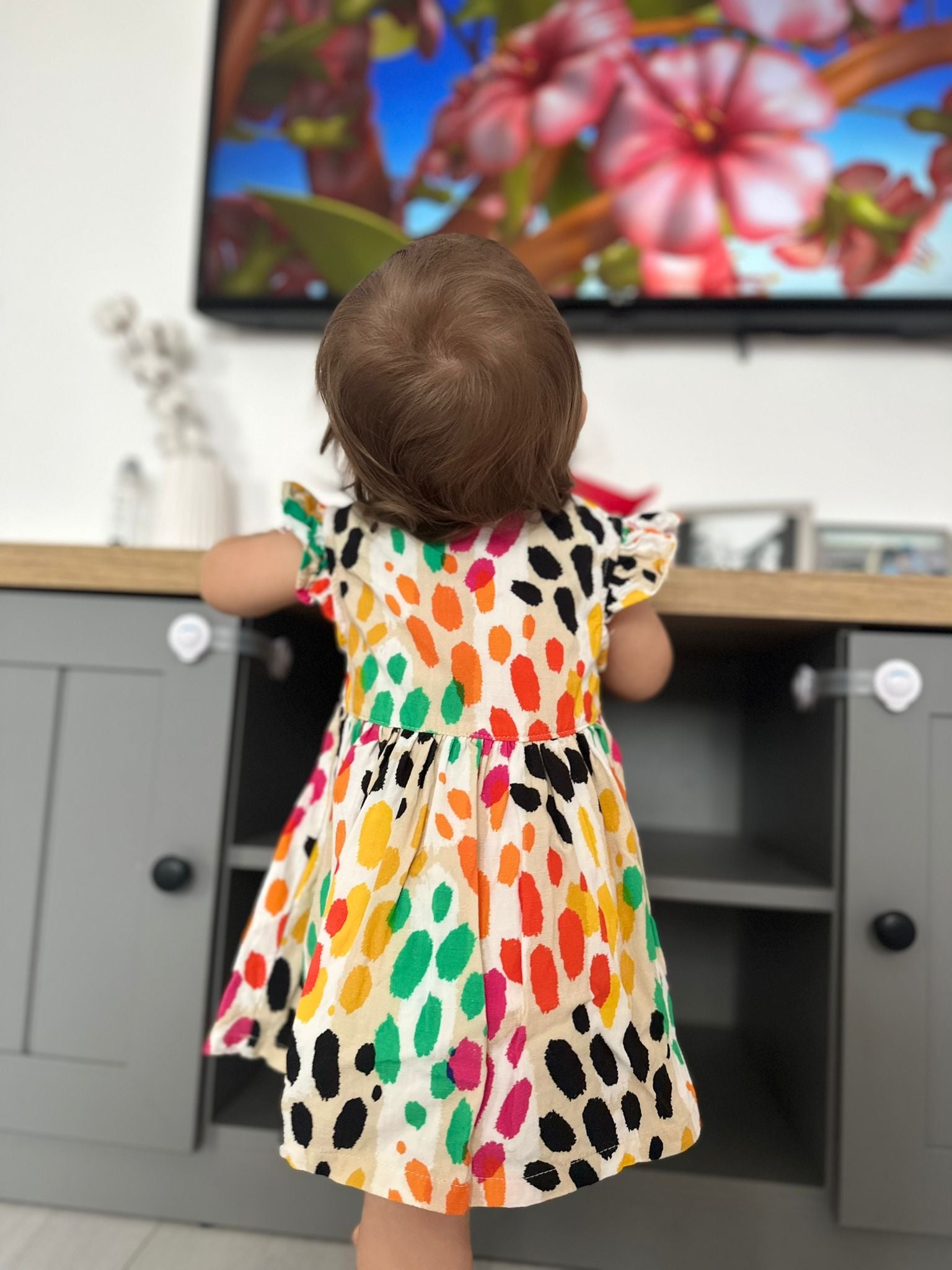 Rochie cu fundita roz si volane la maneci PANCO - Hope, Bej cu buline colorate, pentru fetite