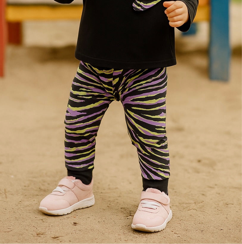 Pantaloni sport PANCO - Zebra, Negru si Mov, pentru fetite