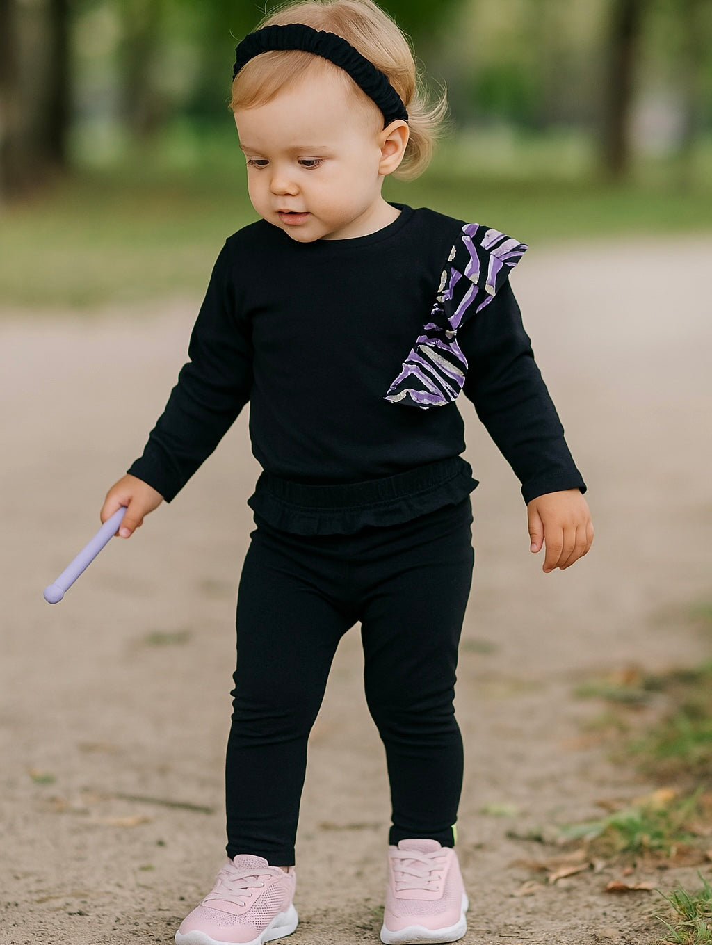 Bluza cu maneca lunga si detaliu volan PANCO - Zebra`s, Negru cu volan Roz, pentru fetite